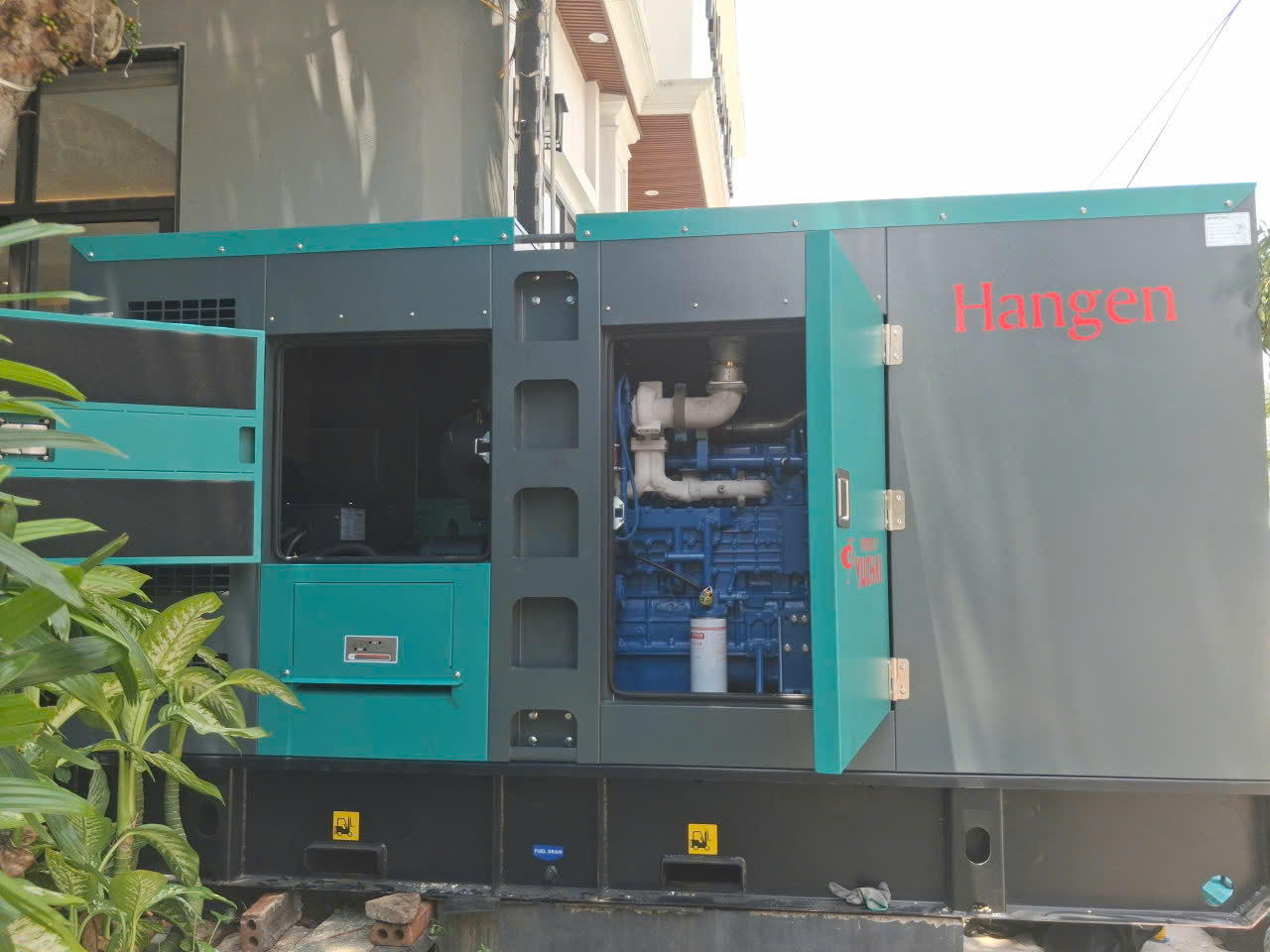 Lắp đăt máy phát điên 188kVA cho nhà hàng tại Hạ Long | HANGEN POWER